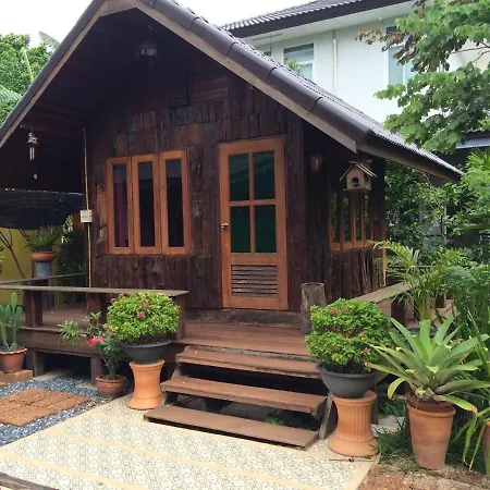 Garden Room Hostel